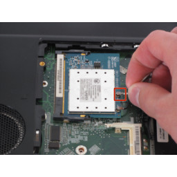 Toshiba Satellite A85-S107 Замена беспроводной карты 15 
